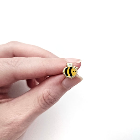 Lil Bee mini pin