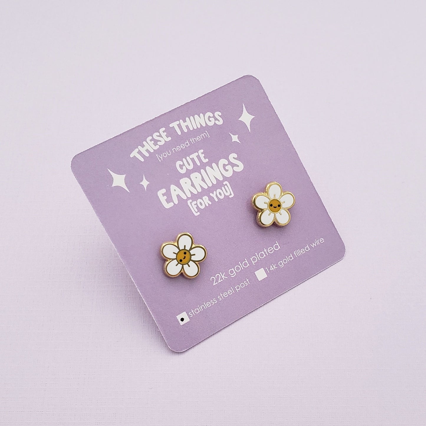 Happy Flower earrings // cute white and yellow flowers